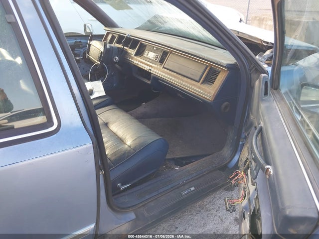 45544316 :رقم المزاد ، 1LNLM81W8RY754521 vin ، 1994 Lincoln Town Car Executive مزاد بيع