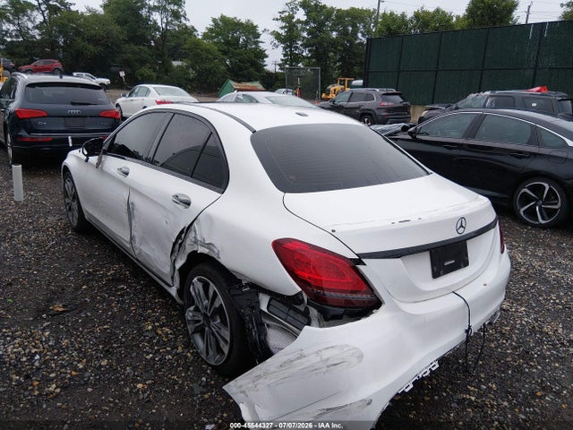 45544327 :رقم المزاد ، W1KWF8EB8MR622421 vin ، 2021 Mercedes-benz C 300 4matic مزاد بيع