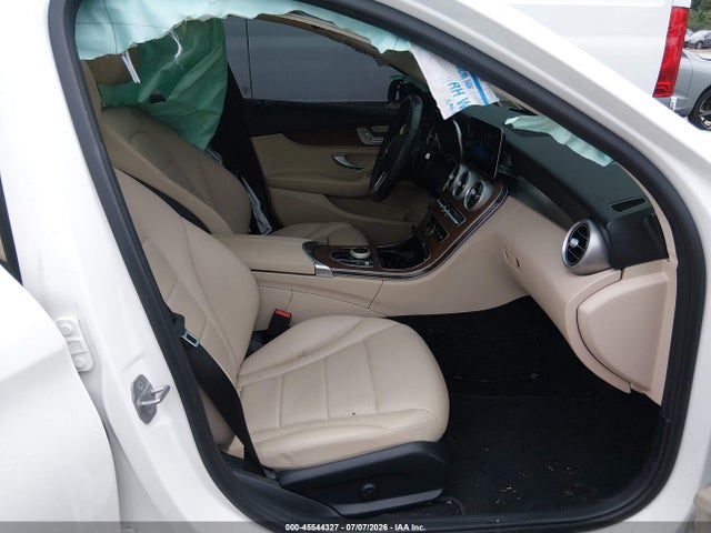 45544327 :رقم المزاد ، W1KWF8EB8MR622421 vin ، 2021 Mercedes-benz C 300 4matic مزاد بيع