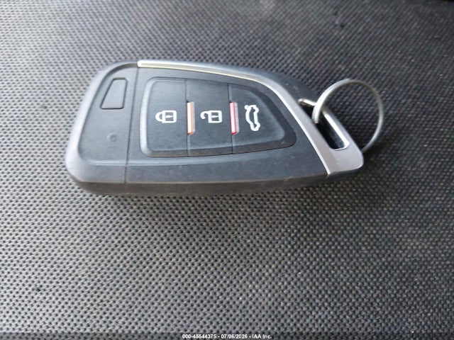 2020 Jeep Renegade Latitude Fwd მანქანა იყიდება აუქციონზე, vin: ZACNJABB8LPL63276, აუქციონის ნომერი: 45544375