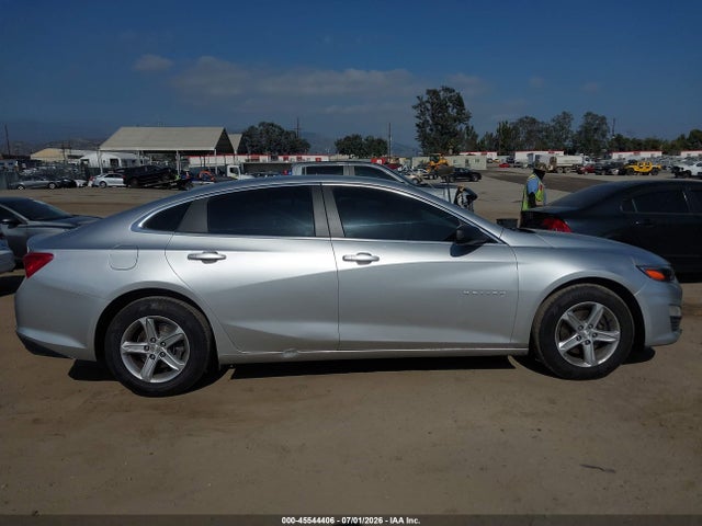 1G1ZB5STXKF225427 Chevrolet Malibu 1ls