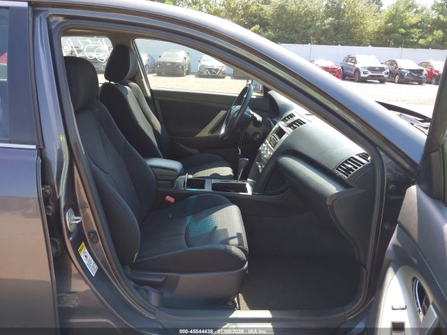 45544438 :رقم المزاد ، 4T1BE46KX9U373140 vin ، 2009 Toyota Camry Se مزاد بيع