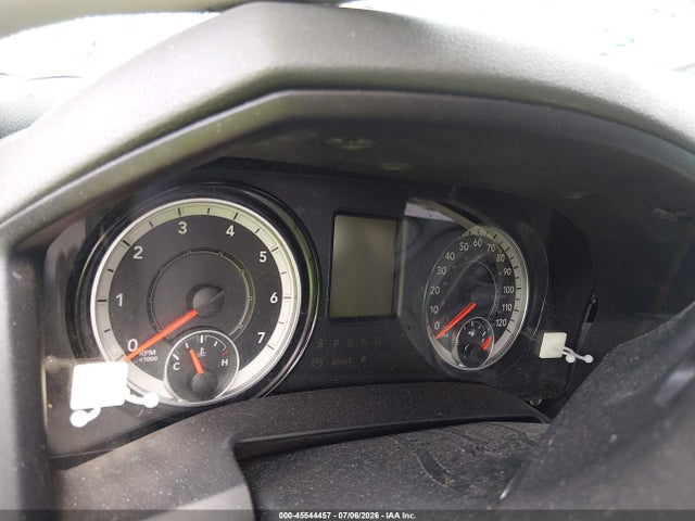 1C6RR7TT7JS141740 RAM 1500 Slt 4x4 6&#039;4 Box