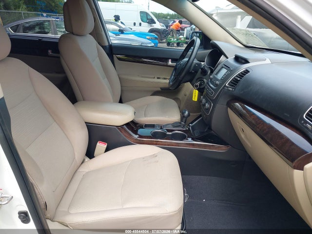 KIA SORENTO LX 2014 5XYKT3A6XEG439728 Image 5