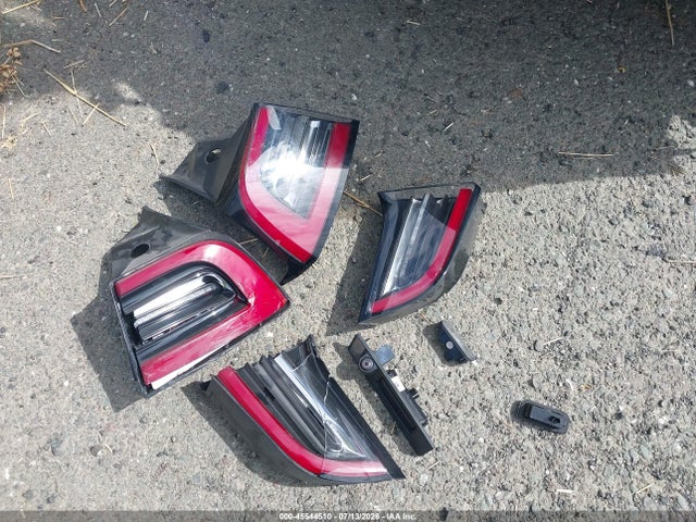 Tesla MODEL 3 2018 5YJ3E1EA5JF030653 Image 21