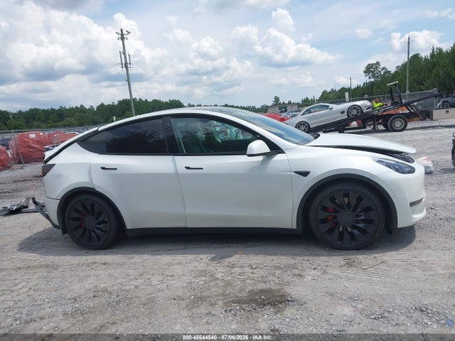 45544540 :رقم المزاد ، 7SAYGDEF9NF414666 vin ، 2022 Tesla Model Y Performance Dual Motor All-wheel Drive مزاد بيع