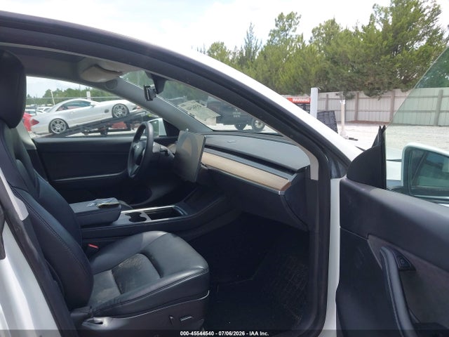 45544540 :رقم المزاد ، 7SAYGDEF9NF414666 vin ، 2022 Tesla Model Y Performance Dual Motor All-wheel Drive مزاد بيع