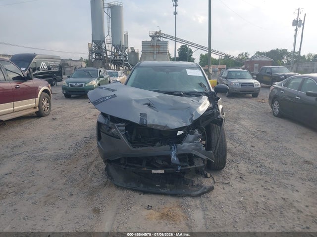 5N1AT3ABXMC698632 Nissan Rogue S Intelligent Awd