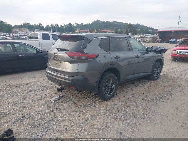 5N1AT3ABXMC698632 Nissan Rogue S Intelligent Awd