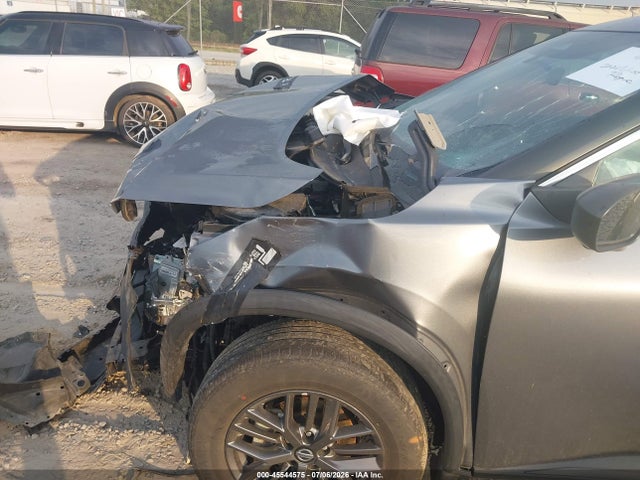 5N1AT3ABXMC698632 Nissan Rogue S Intelligent Awd