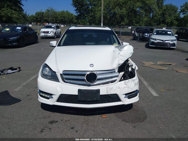 Продаж на аукціоні авто 2013 Mercedes-benz C 300 Sport 4matic, vin: WDDGF8AB8DA822420, номер лоту: 45544585