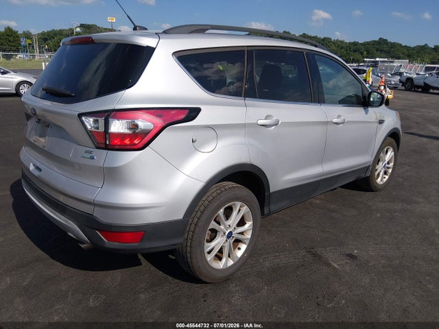 1FMCU9GDXJUD08698 Ford ESCAPE SE