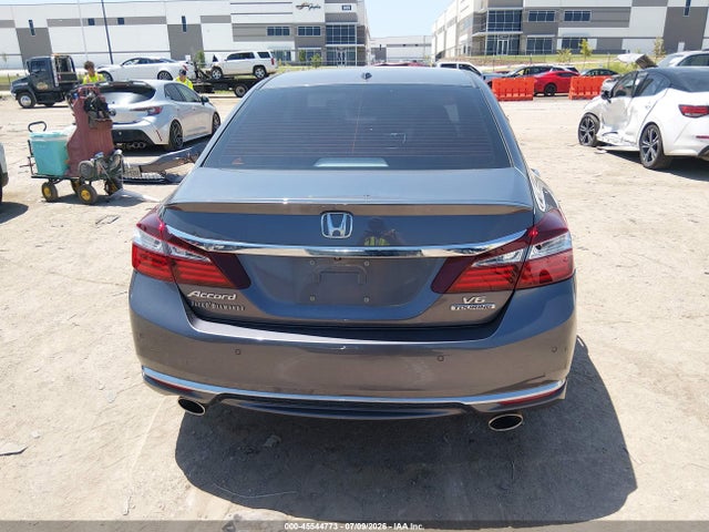 45544773 :رقم المزاد ، 1HGCR3F90HA039365 vin ، 2017 Honda Accord Touring V6 مزاد بيع