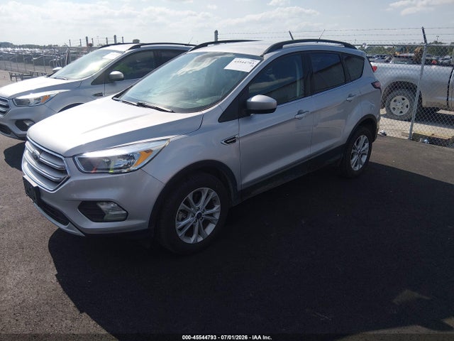 1FMCU9GD2JUD08596 Ford ESCAPE SE