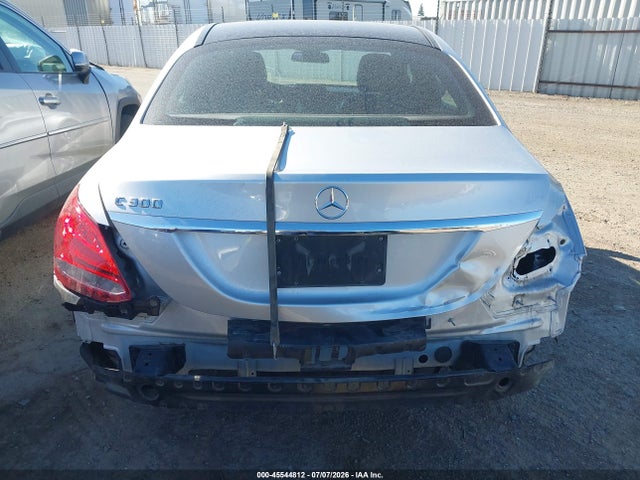 Mercedes-Benz C 300 2018 55SWF4JB8JU240835 Image 17