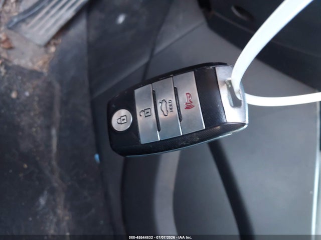 3KPFL4A81HE004770 KIA FORTE EX