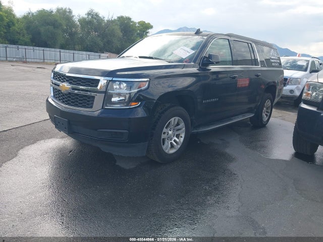 Chevrolet Suburban Lt 2017 1GNSKHKC8HR175801 Image 2
