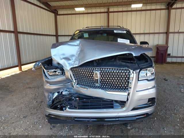 5LMJJ3LG5REL04767 Lincoln Navigator Reserve L