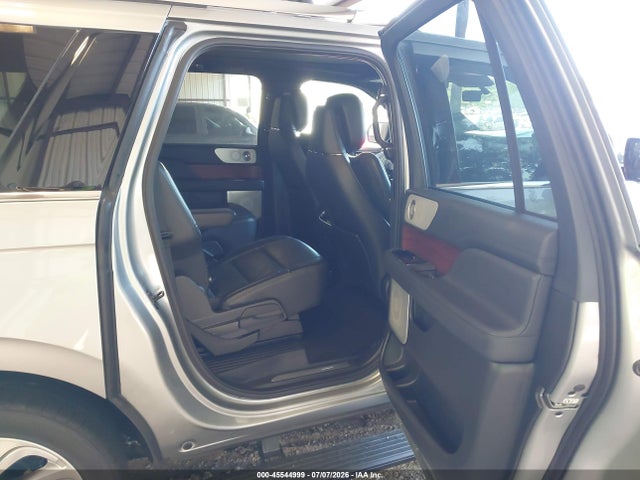 5LMJJ3LG5REL04767 Lincoln Navigator Reserve L