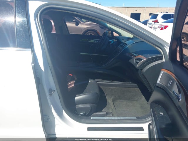 3LN6L2J95GR602876 Lincoln MKZ