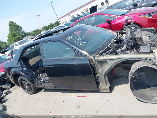 Продаж на аукціоні авто 2014 Chrysler 300, vin: 2C3CCABT8EH303830, номер лоту: 45545081