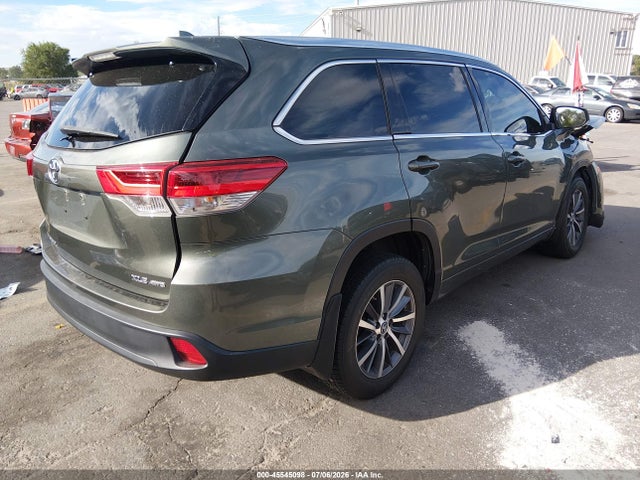 Aukcja sprzedaży 2017 Toyota Highlander Xle, vin: 5TDJZRFH9HS468751, numer aukcji: 45545098