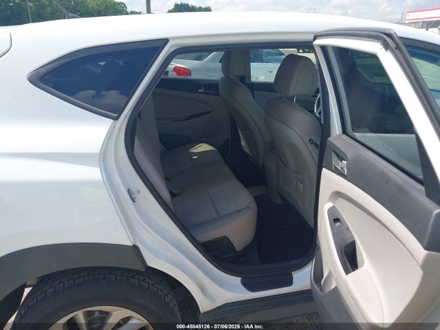 Продаж на аукціоні авто 2018 Hyundai Tucson Se, vin: KM8J2CA42JU664680, номер лоту: 45545126