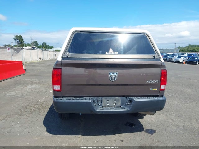 1C6RR7KG7JS306660 RAM 1500 Tradesman 4x4 5&#039;7 Box