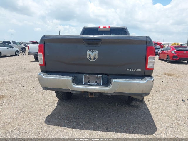 45545143 :رقم المزاد ، 3C6UR5HL0KG682032 vin ، 2019 Ram 2500 Tradesman  4x4 8' Box مزاد بيع
