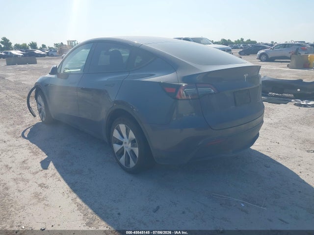 Продаж на аукціоні авто 2023 Tesla Model Y Awd/long Range Dual Motor All-wheel Drive, vin: 7SAYGAEE1PF610447, номер лоту: 45545145