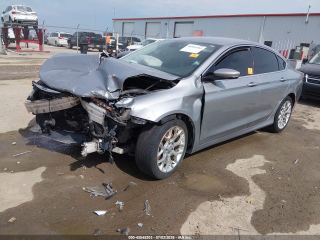 1C3CCCEG1FN512474 Chrysler 200 C