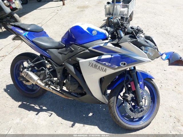 Yamaha YZFR3 2015 MH3RH06Y9FK009212 Image 17