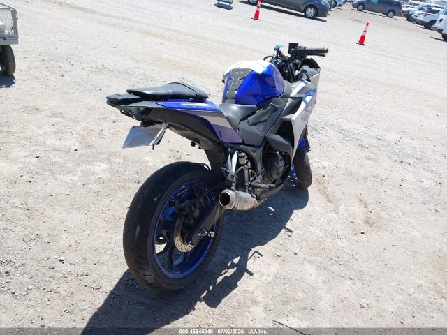 Yamaha YZFR3 2015 MH3RH06Y9FK009212 Image 4
