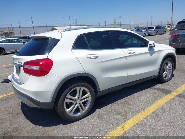 2015 Mercedes-benz Gla 250 4matic მანქანა იყიდება აუქციონზე, vin: WDCTG4GB8FJ077333, აუქციონის ნომერი: 45545268