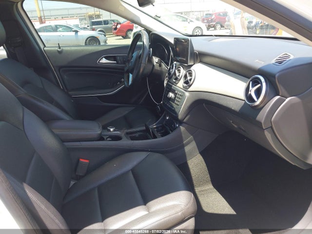 45545268 :رقم المزاد ، WDCTG4GB8FJ077333 vin ، 2015 Mercedes-benz Gla 250 4matic مزاد بيع
