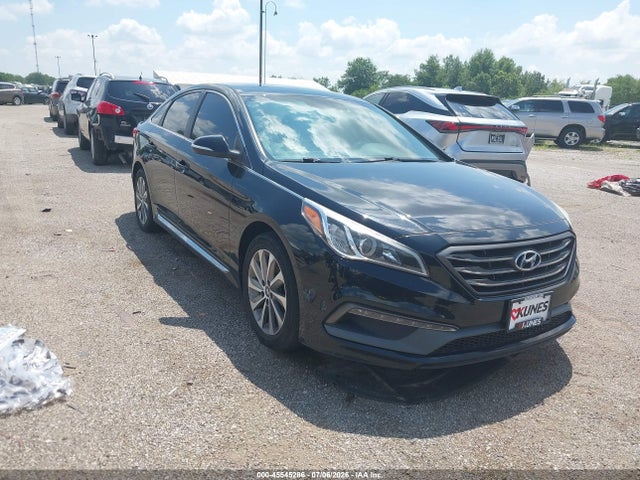 2015 Hyundai Sonata Sport მანქანა იყიდება აუქციონზე, vin: 5NPE34AF5FH027892, აუქციონის ნომერი: 45545286
