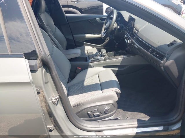 45545304 :رقم المزاد ، WAUB4CF58SA003949 vin ، 2025 Audi S5 Sportback Premium Tfsi Quattro Tiptronic مزاد بيع
