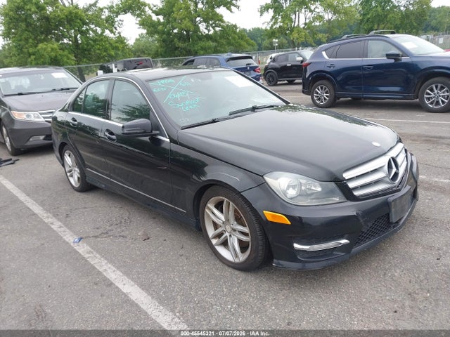 45545321 :رقم المزاد ، WDDGF8AB7DR253254 vin ، 2013 Mercedes-benz C 300 Sport 4matic مزاد بيع