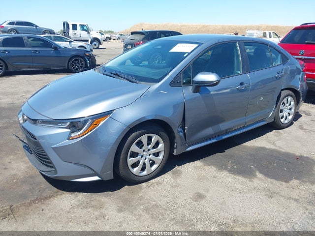 Toyota COROLLA LE 2025 5YFB4MDE0SP315769 Image 2