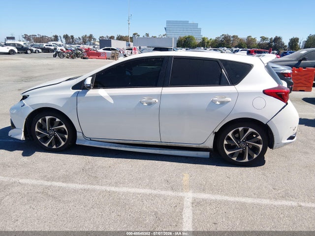 45545382 :رقم المزاد ، JTNKARJE8HJ535485 vin ، 2017 Toyota Corolla Im مزاد بيع