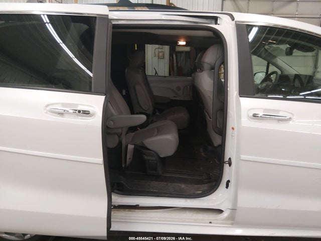 2025 Toyota Sienna Xle მანქანა იყიდება აუქციონზე, vin: 5TDYSKFC3SS160982, აუქციონის ნომერი: 45545421