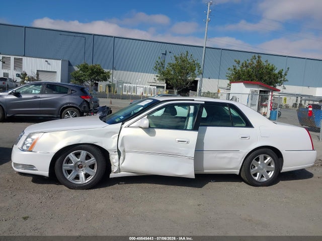 2007 Cadillac Dts Luxury I მანქანა იყიდება აუქციონზე, vin: 1G6KD57Y47U155937, აუქციონის ნომერი: 45545443