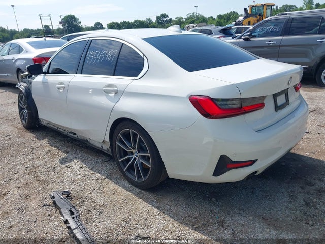 45545487 :رقم المزاد ، 3MW5R1J04M8B81225 vin ، 2021 Bmw 330i مزاد بيع