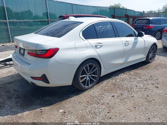 45545487 :رقم المزاد ، 3MW5R1J04M8B81225 vin ، 2021 Bmw 330i مزاد بيع
