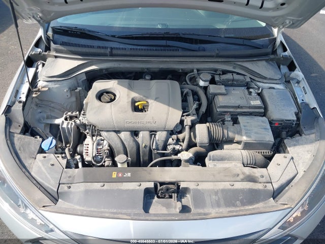 5NPD74LF8LH615780 Hyundai ELANTRA SE