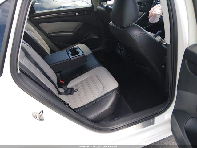 1VWBS7A39EC094564 Volkswagen Passat 1.8t Sport