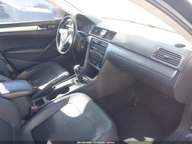 Продажа на аукционе авто 2014 Volkswagen Passat 1.8t S/1.8t Wolfsburg Edition, vin: 1VWAT7A34EC044759, номер лота: 45545580