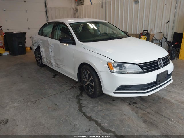 2016 Volkswagen Jetta 1.4t Se მანქანა იყიდება აუქციონზე, vin: 3VWD67AJXGM235932, აუქციონის ნომერი: 45545584