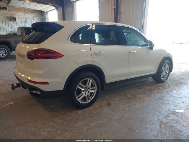 45545591 :رقم المزاد ، WP1AA2A28GKA12052 vin ، 2016 Porsche Cayenne مزاد بيع