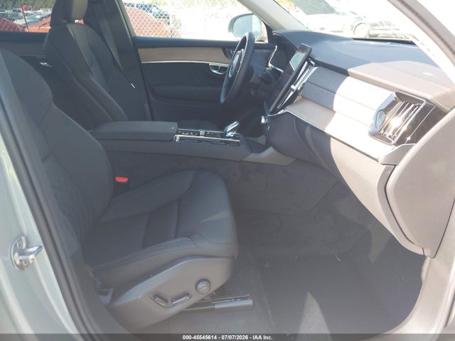 Продаж на аукціоні авто 2026 Volvo Xc90 Plus, B6 Awd Gas (mild Hybrid), Gasoline, Bright, 7 Seats, vin: YV4062PE8T1536458, номер лоту: 45545614